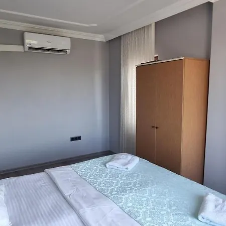Lazurd Apart Otel *